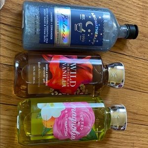 Assorted bath and body works shower gel